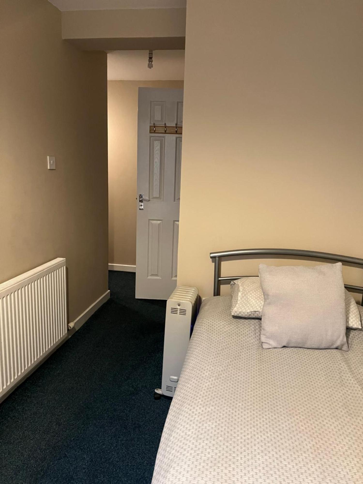Budget Rooms Inverness Exterior foto